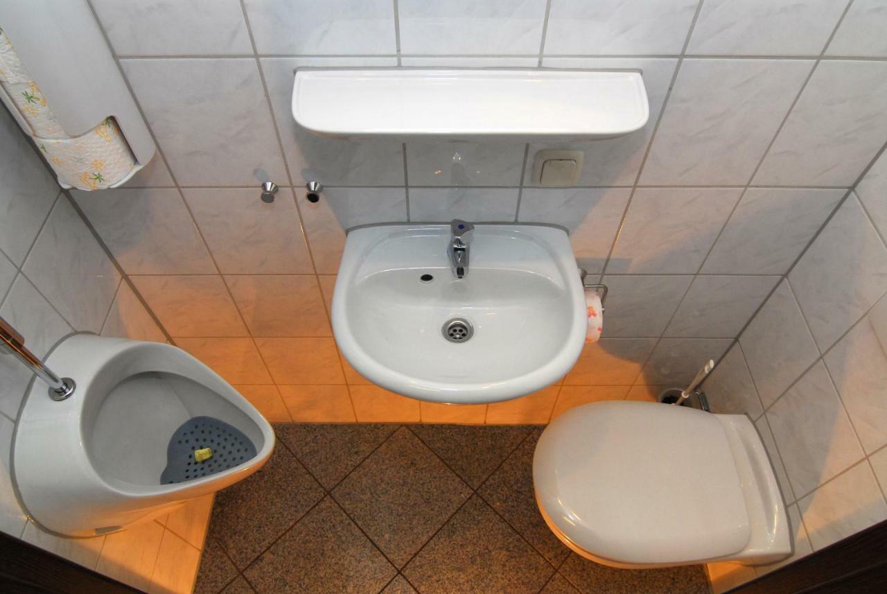 Ferienwohnung Krings&Monteurwohnungen Eschweiler Exterior foto